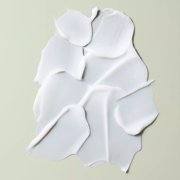 DevaCurl Styling Cream Touchable Curl Definer to Define & Control - Picture 2 of 3